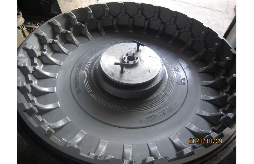 Giant Tire Mould